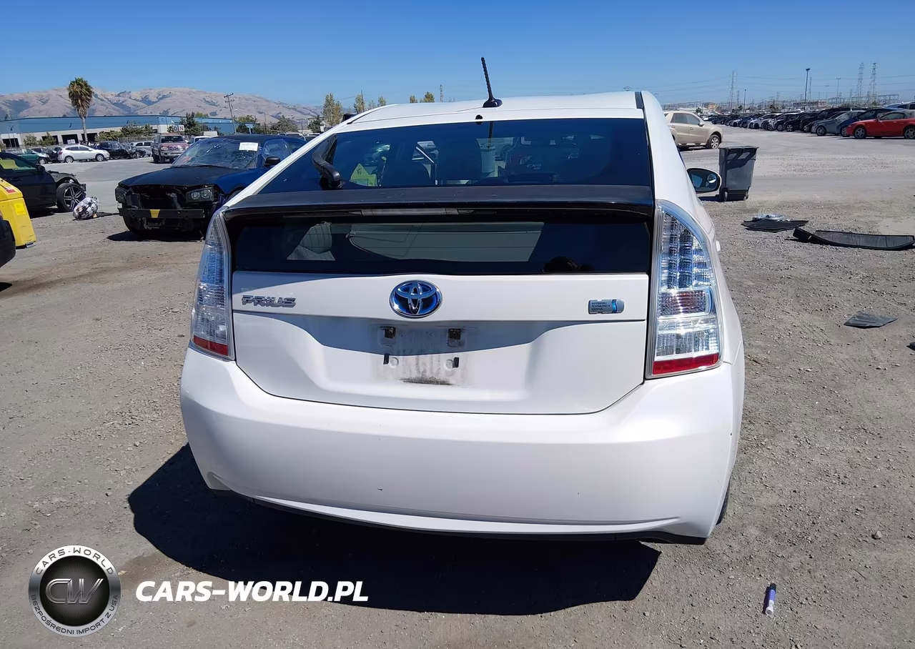 2010 Toyota Prius Iii VIN:JTDKN3DU1A0135482 - 16