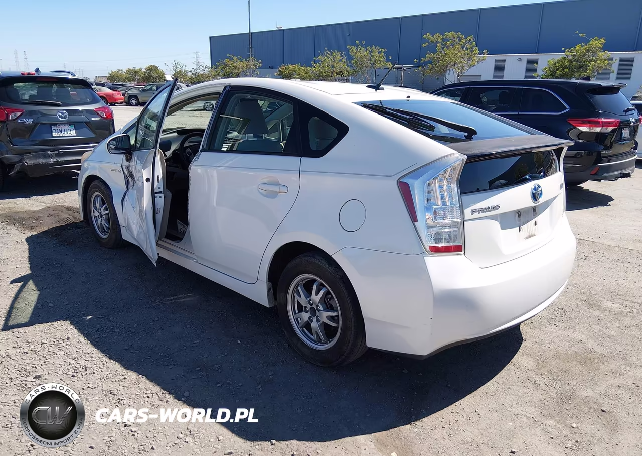 2010 Toyota Prius Iii VIN:JTDKN3DU1A0135482 - 3