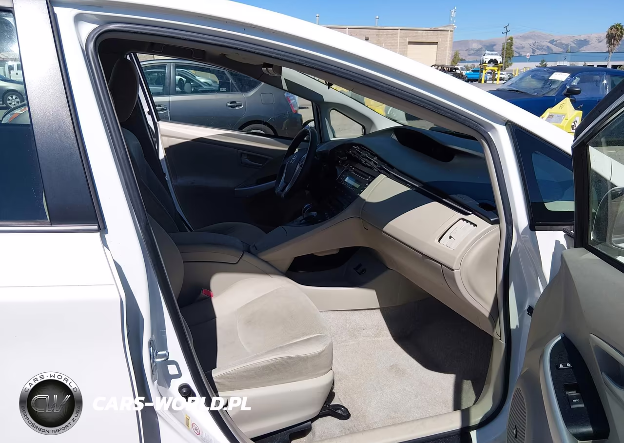 2010 Toyota Prius Iii VIN:JTDKN3DU1A0135482 - 5