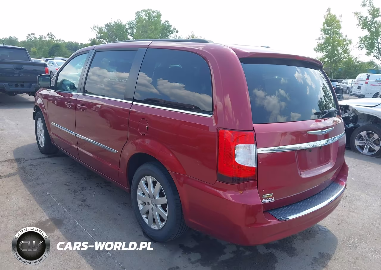 2015 Chrysler Town & Country Touring VIN:2C4RC1BG2FR571048 - 3