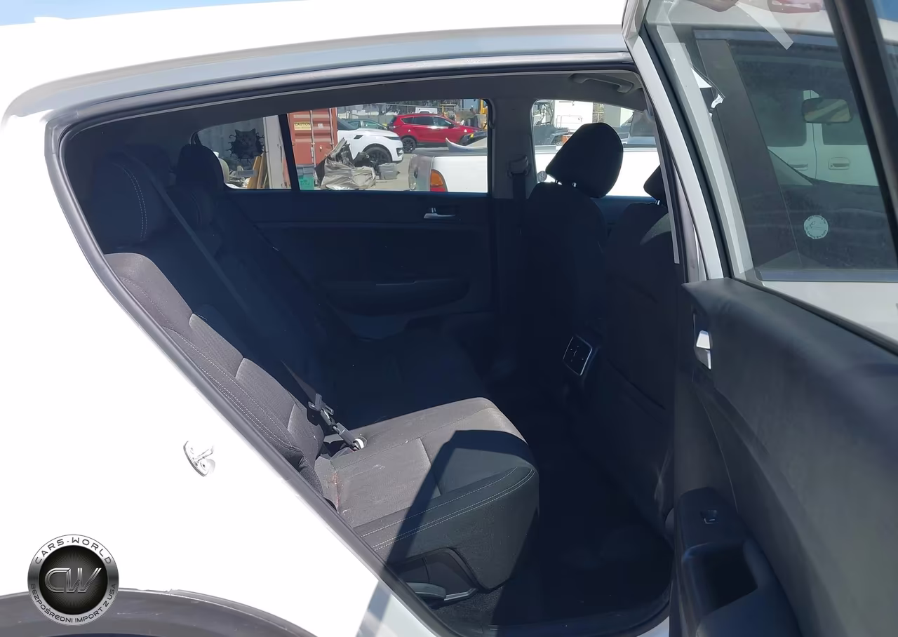 2021 Kia Sportage Lx VIN:KNDPMCAC6M7942385 - 8