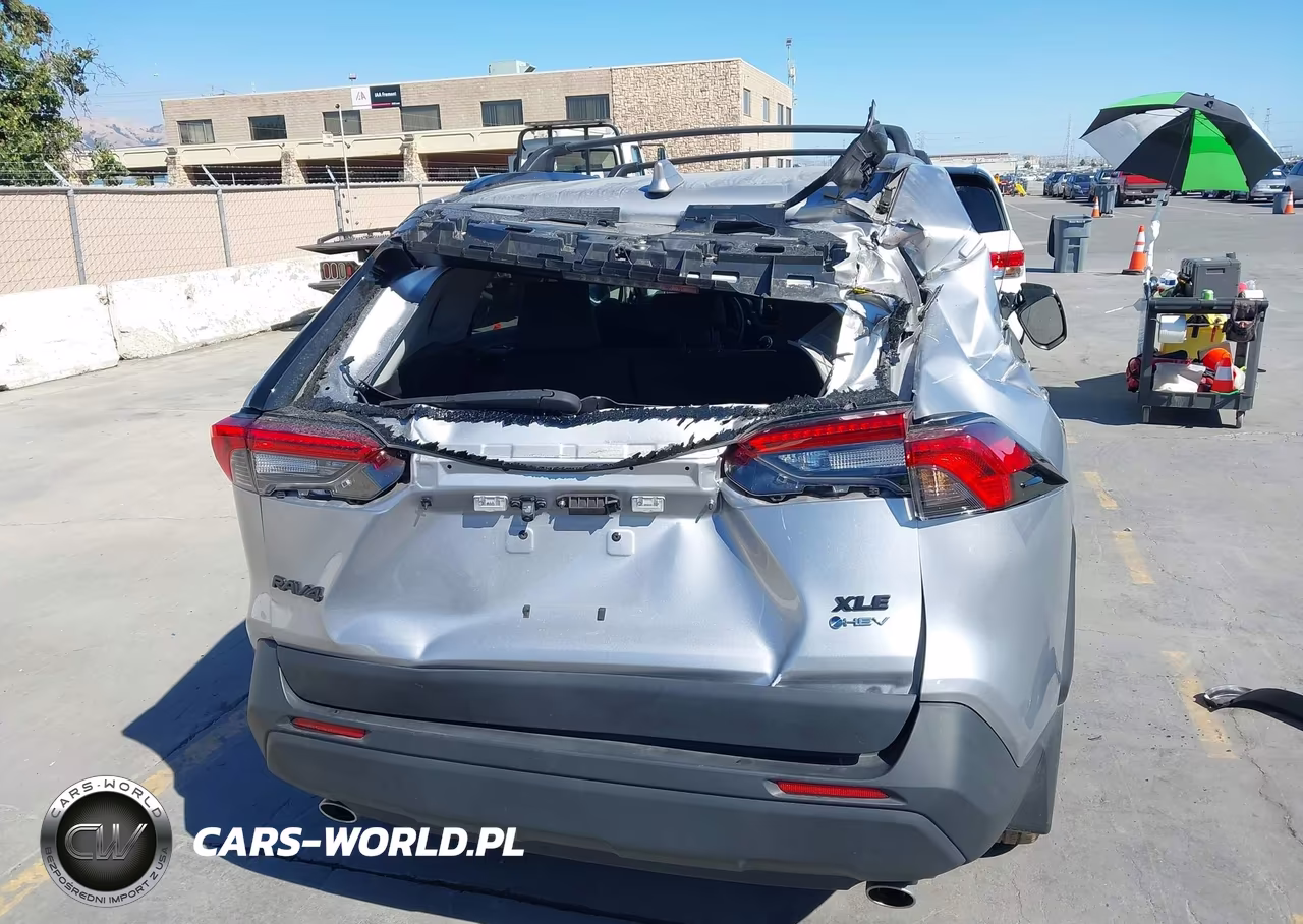 2025 Toyota Rav4 Hybrid Xle VIN:4T3RWRFV7SU184784 - 17