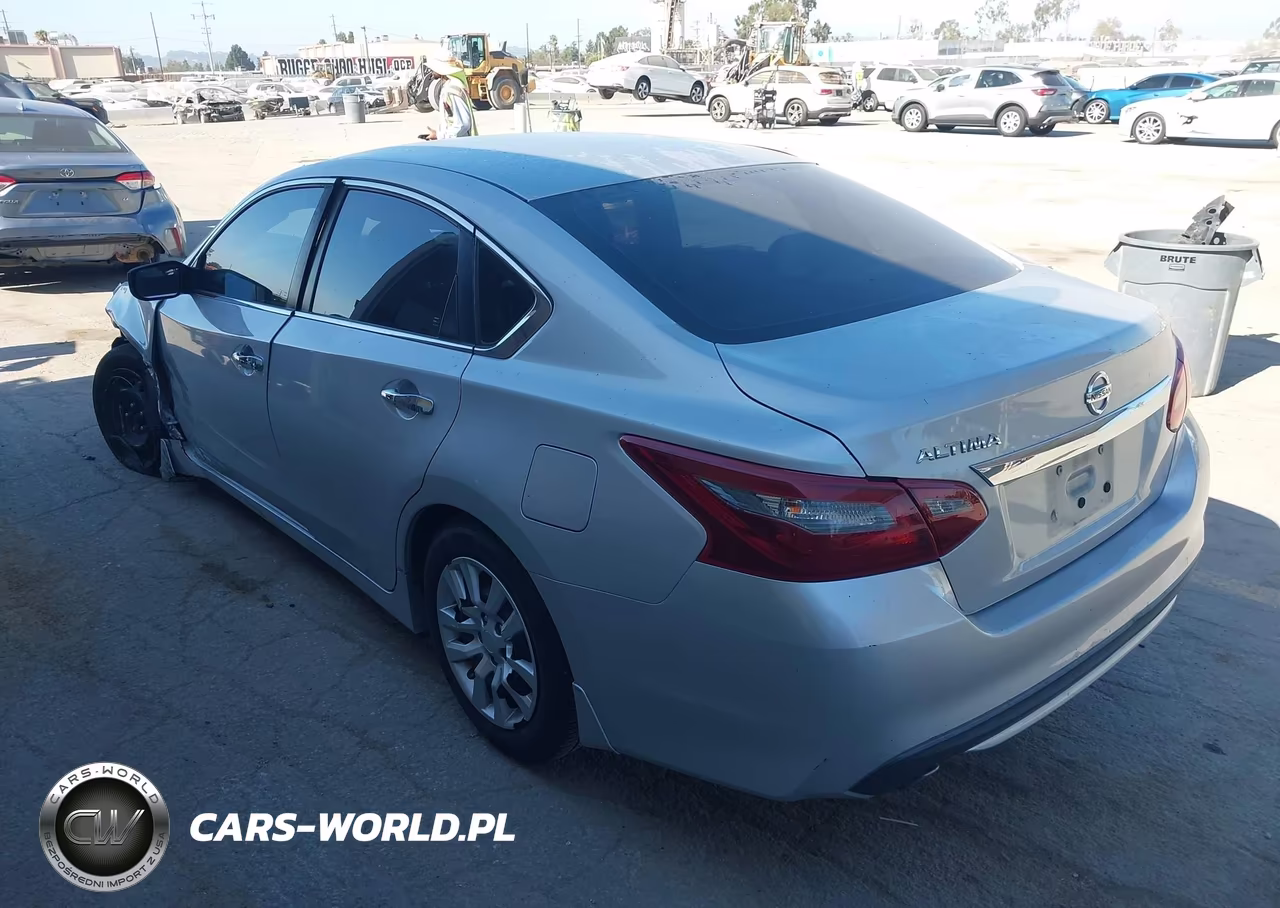 2018 Nissan Altima 2.5 S VIN:1N4AL3APXJC110083 - 3