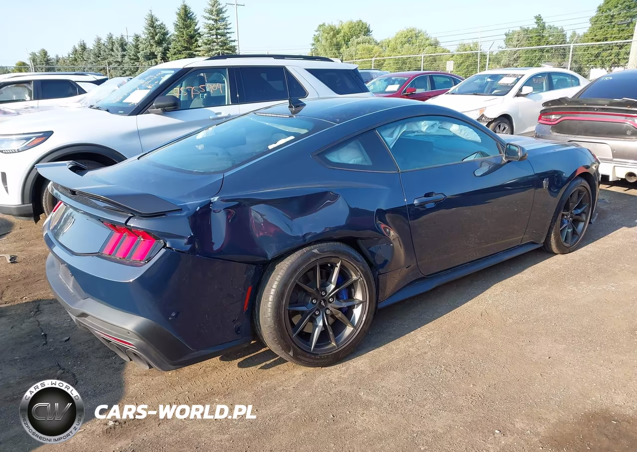 2024 Ford Mustang Dark Horse Fastback VIN:1FA6P8R08R5501036 - 4