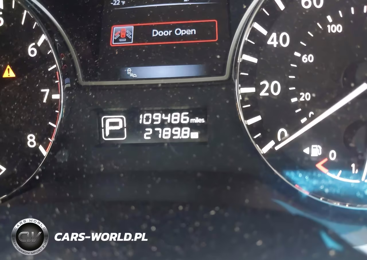 2015 Nissan Pathfinder Platinum VIN:5N1AR2MN2FC644758 - 7