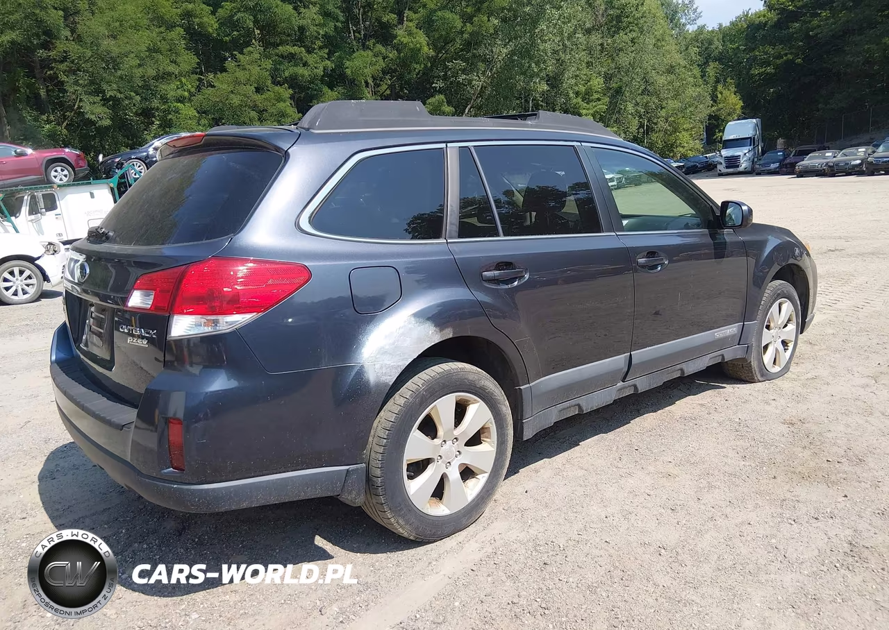 2010 Subaru Outback 2.5I Premium VIN:4S4BRBGC2A3373322 - 4