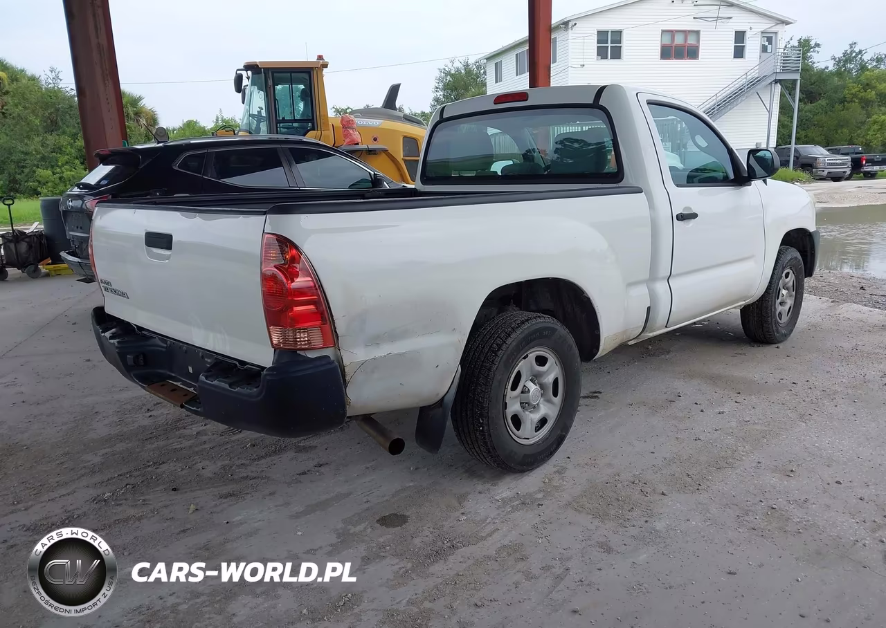 2014 Toyota Tacoma VIN:5TFNX4CNXEX039693 - 4