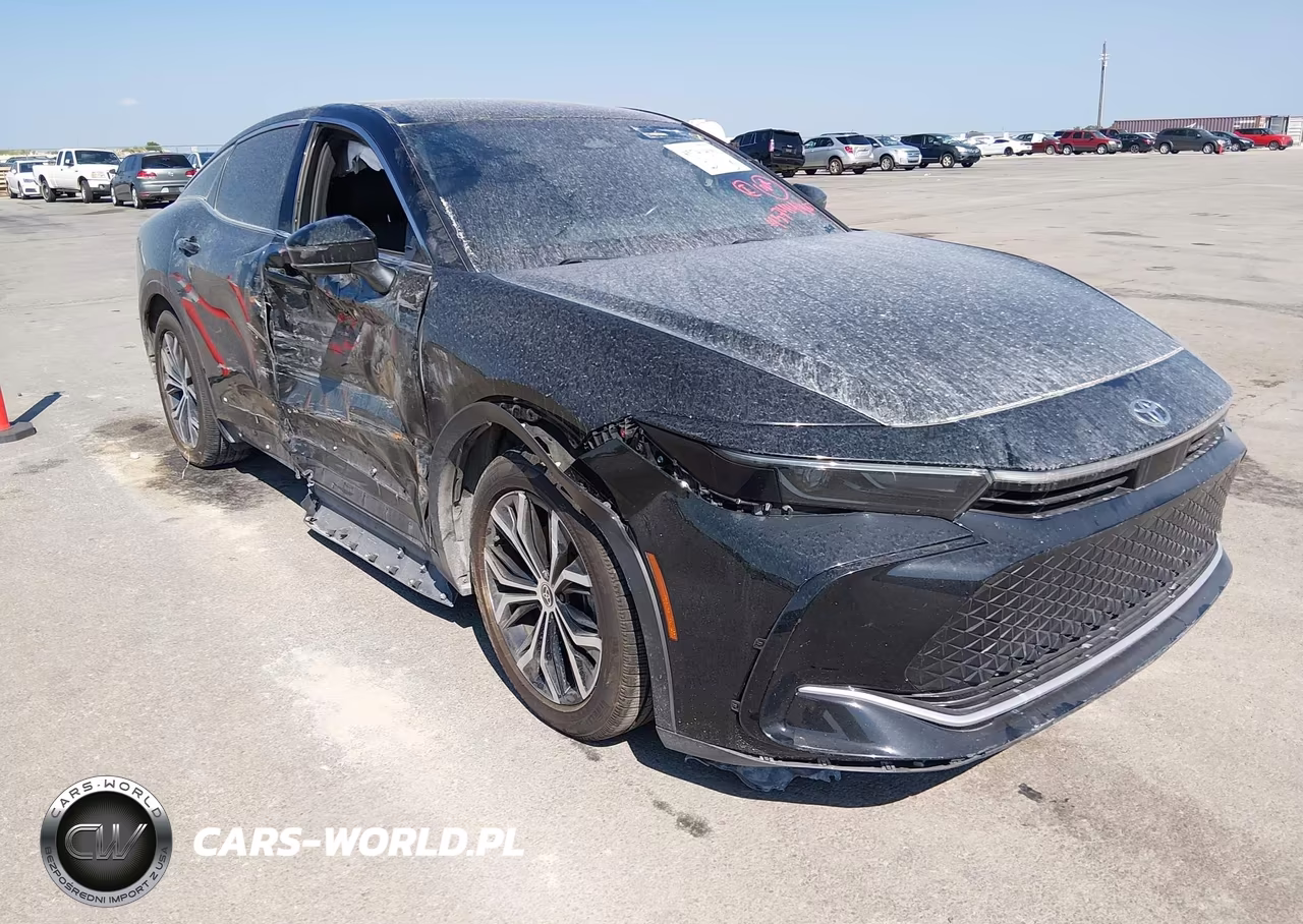 2023 Toyota Crown Xle – zdjęcie 1 z 18