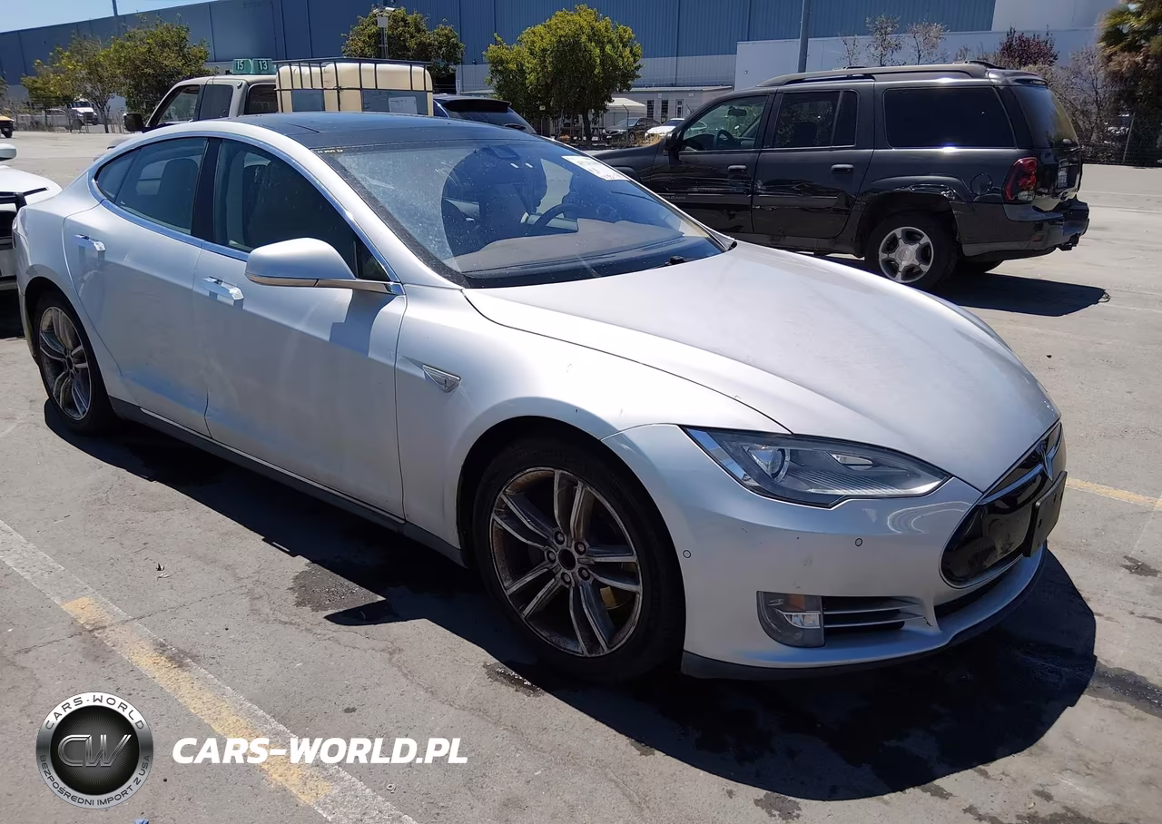 2015 Tesla Model S 60-70-85 VIN:5YJSA1H16FF083999 - 6