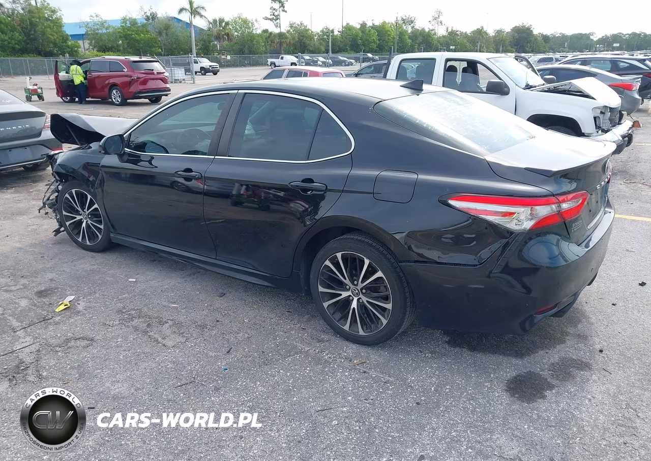 2019 Toyota Camry Se VIN:4T1B11HK8KU706884 - 3
