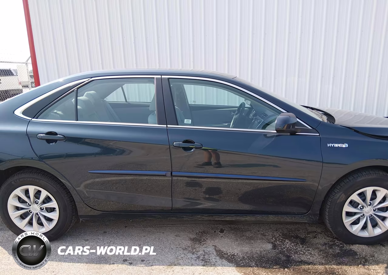 2016 Toyota Camry Hybrid Le VIN:4T1BD1FK1GU183600 - 13