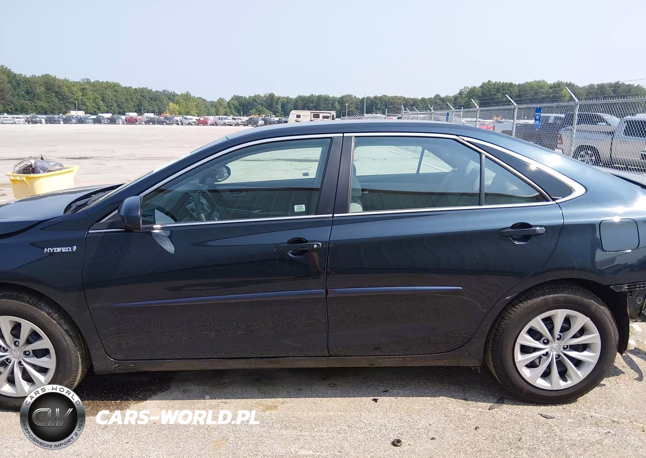 2016 Toyota Camry Hybrid Le VIN:4T1BD1FK1GU183600 - 14