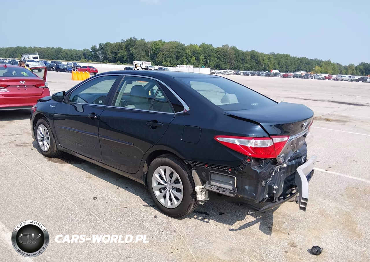 2016 Toyota Camry Hybrid Le VIN:4T1BD1FK1GU183600 - 3