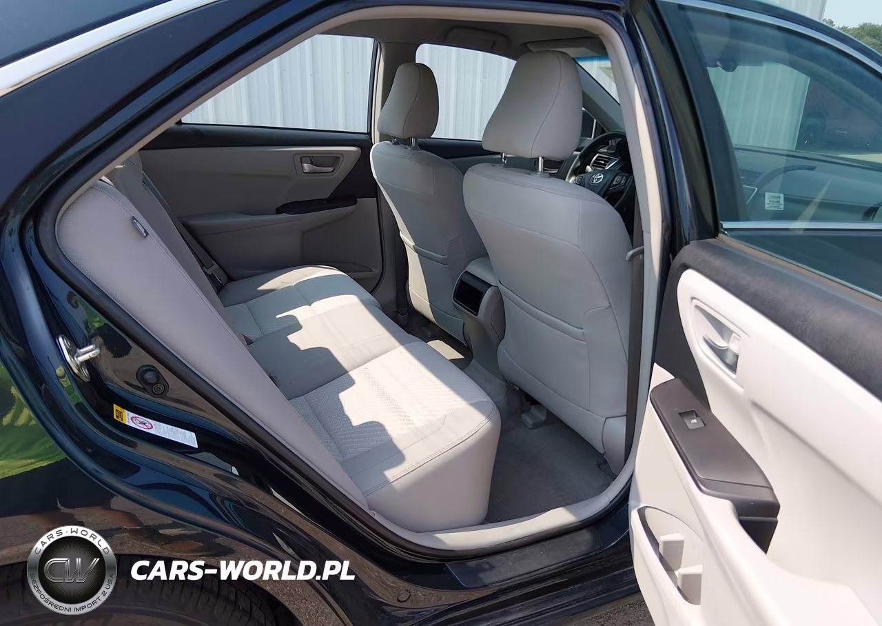 2016 Toyota Camry Hybrid Le VIN:4T1BD1FK1GU183600 - 8