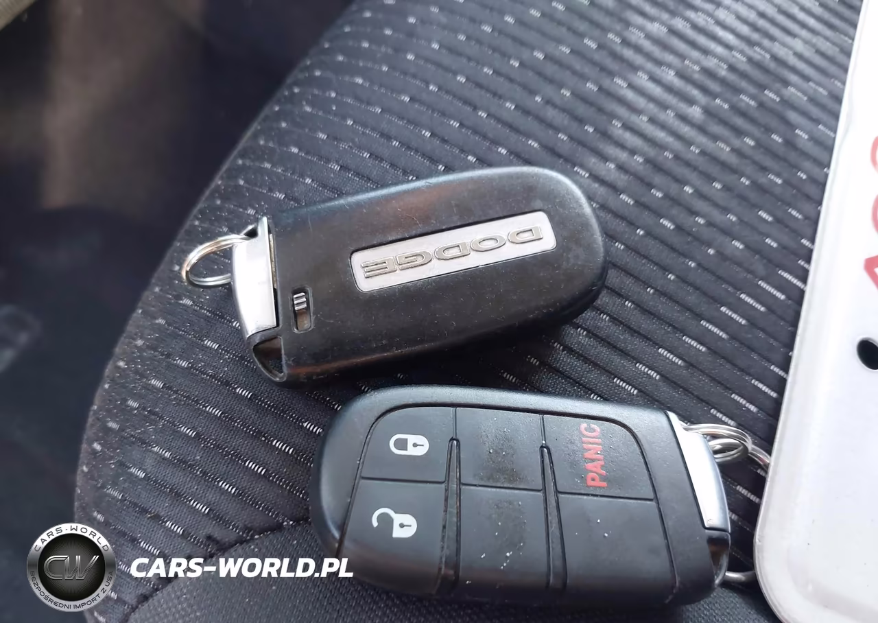 2018 Dodge Journey Se VIN:3C4PDCAB8JT445191 - 11