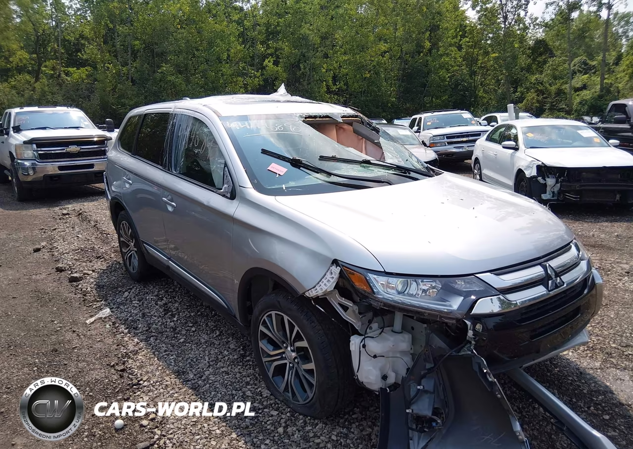 2018 Mitsubishi Outlander Se – zdjęcie 1 z 11