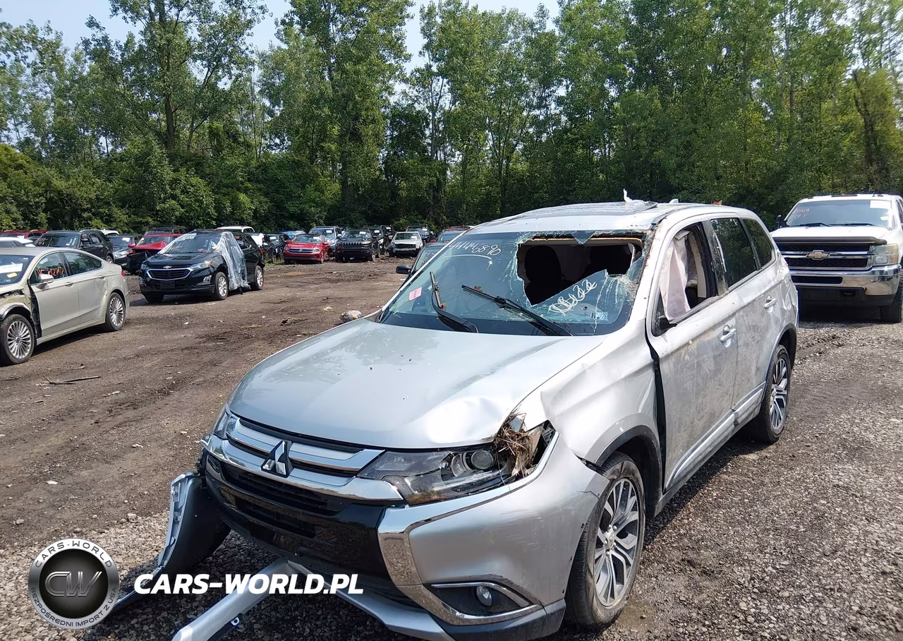2018 Mitsubishi Outlander Se VIN:JA4AZ3A33JZ011599 - 2