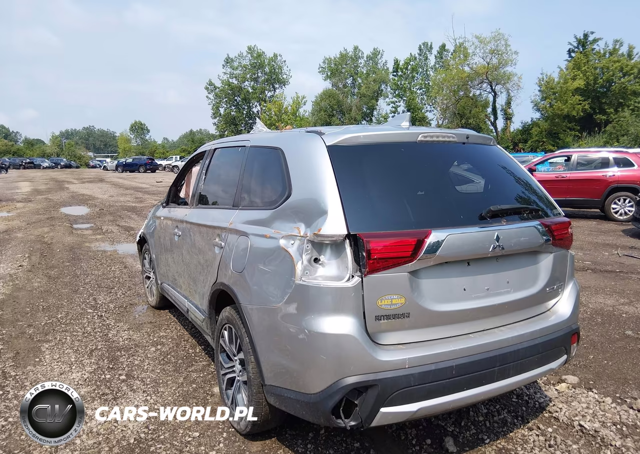 2018 Mitsubishi Outlander Se VIN:JA4AZ3A33JZ011599 - 3