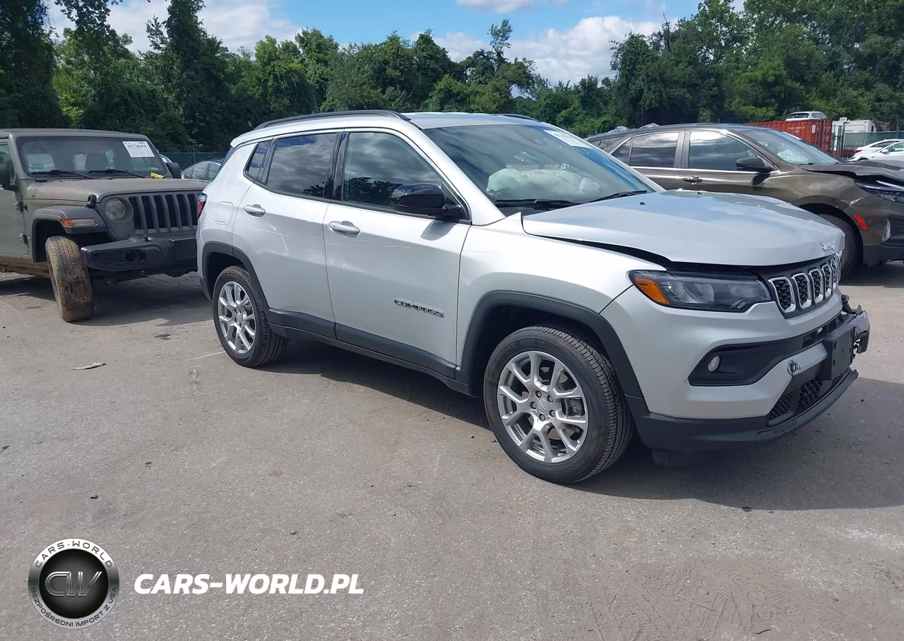 2024 Jeep Compass Latitude Lux Fwd