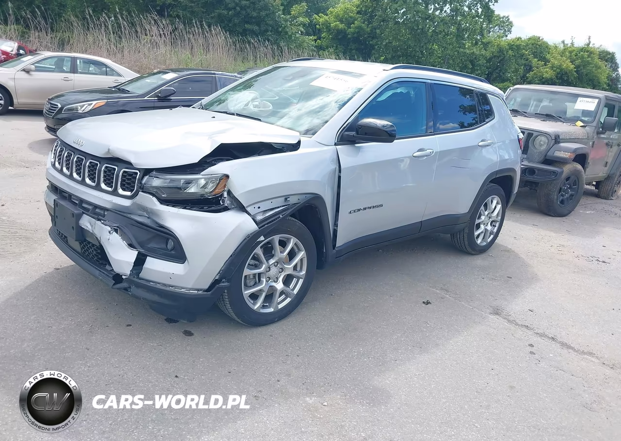 2024 Jeep Compass Latitude Lux Fwd VIN:3C4NJDFN0RT121950 - 2