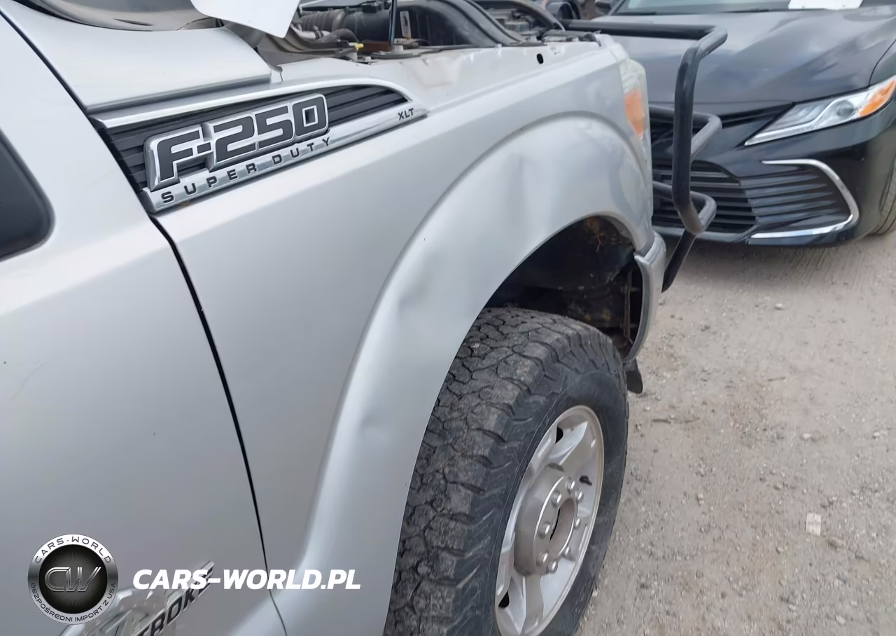 2016 Ford F-250 Xlt VIN:1FT7W2BT5GEA12075 - 15