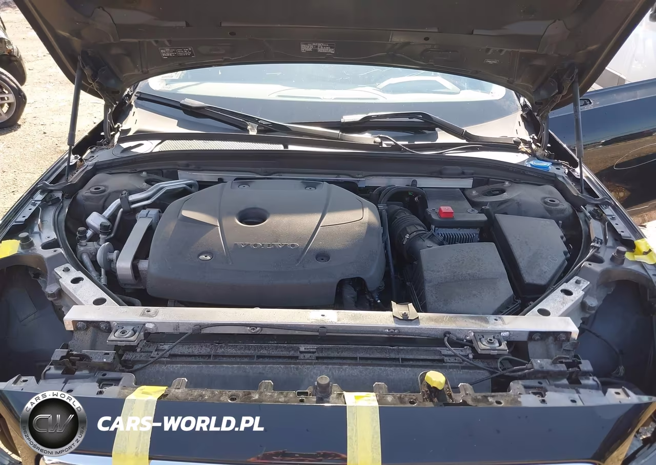2018 Volvo S90 T6 Momentum VIN:LVY992MK1JP036639 - 10