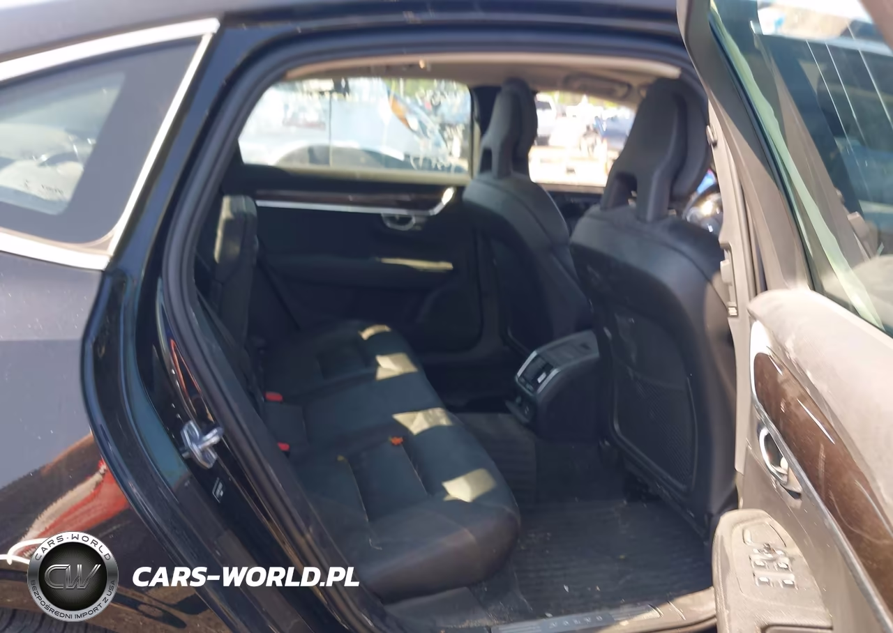 2018 Volvo S90 T6 Momentum VIN:LVY992MK1JP036639 - 8