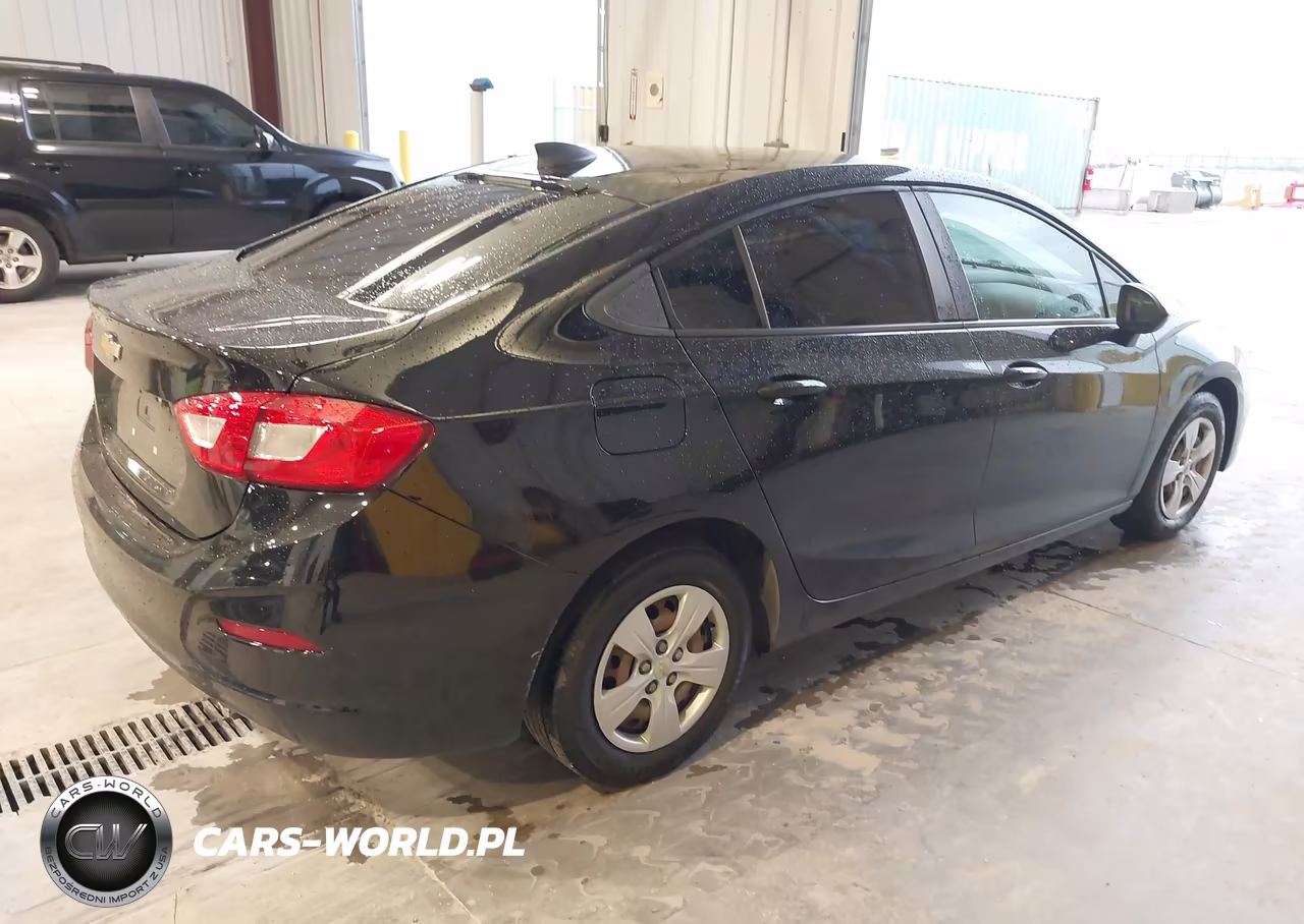 2018 Chevrolet Cruze Ls Auto VIN:1G1BC5SM4J7179707 - 4