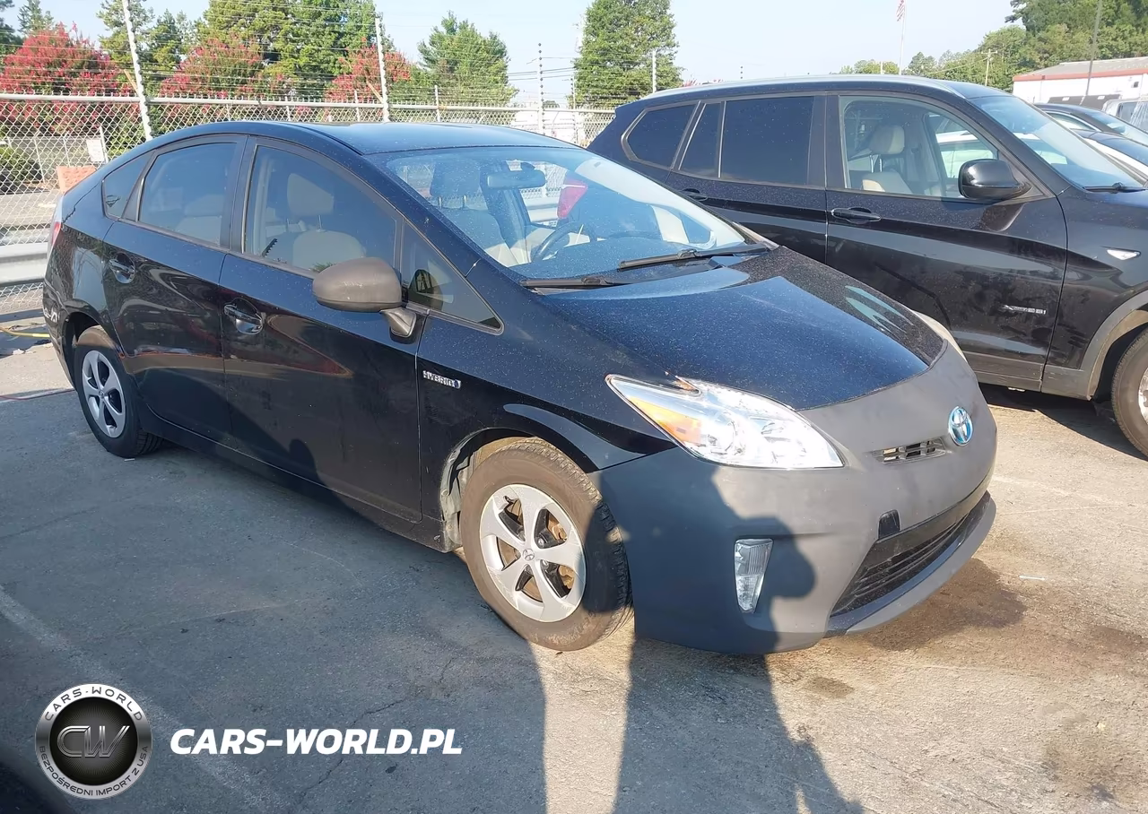 2013 Toyota Prius Three – zdjęcie 1 z 16