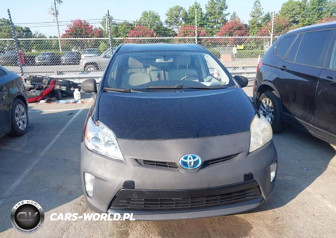 2013 Toyota Prius Three VIN:JTDKN3DU7D1683534 - 12