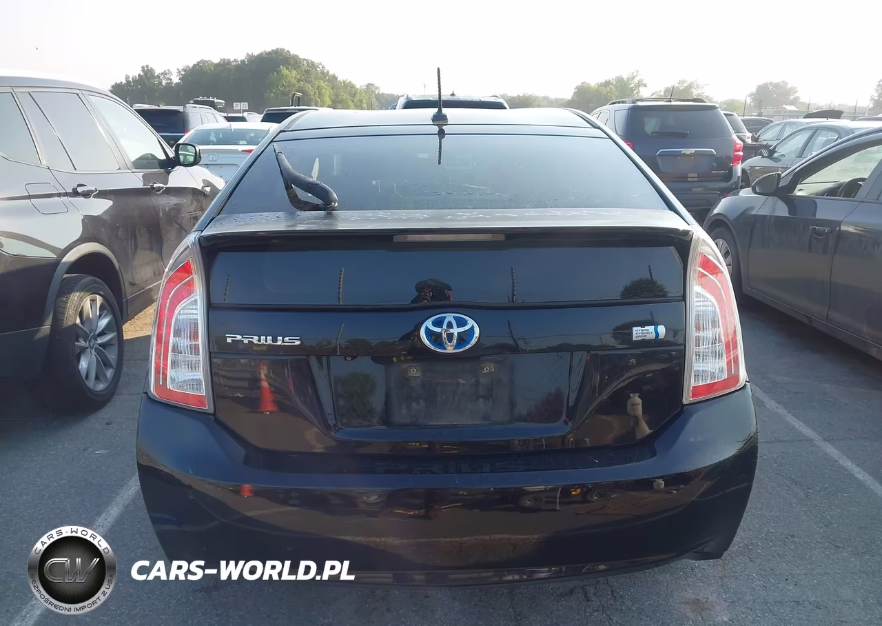 2013 Toyota Prius Three VIN:JTDKN3DU7D1683534 - 16