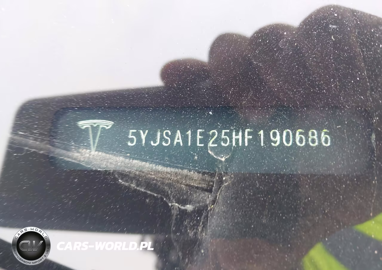 2017 Tesla Model S VIN:5YJSA1E25HF190686 - 9