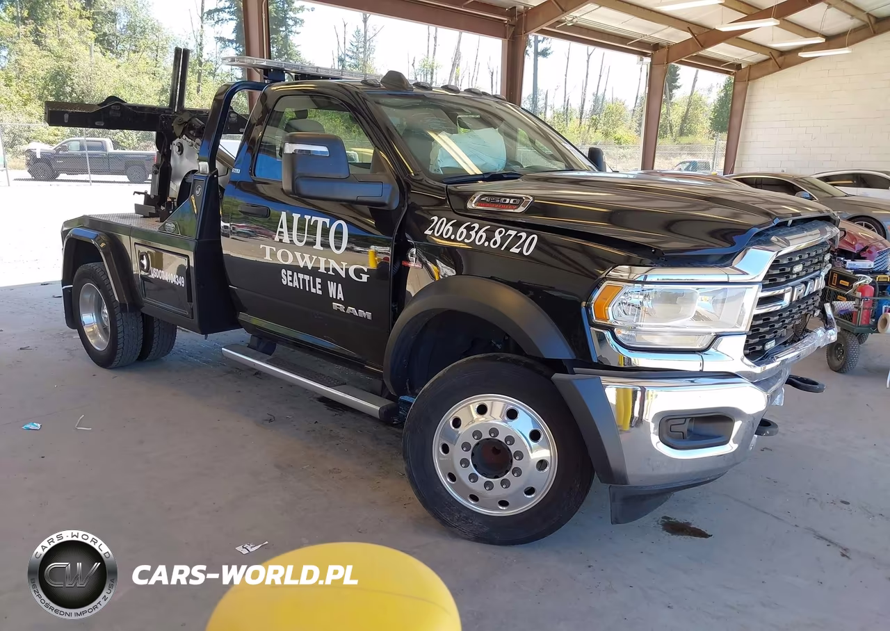 2024 Ram 4500 Chassis Tradesman-Slt