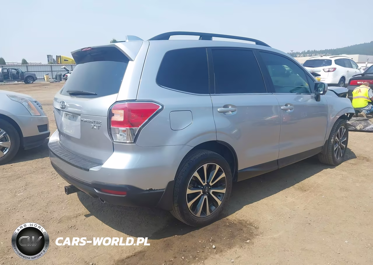2018 Subaru Forester 2.0Xt Premium VIN:JF2SJGEC6JH528888 - 4