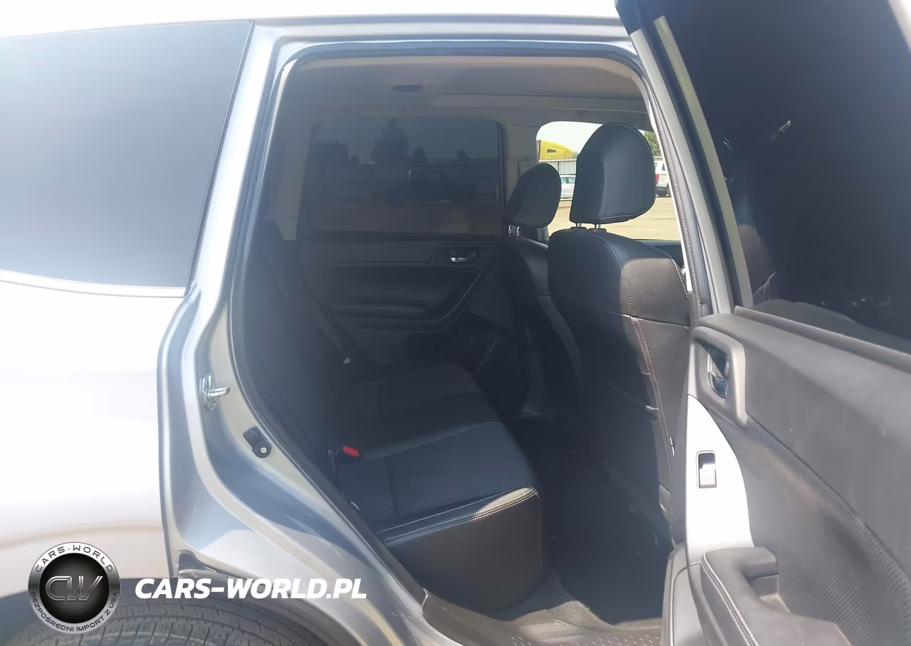 2018 Subaru Forester 2.0Xt Premium VIN:JF2SJGEC6JH528888 - 8