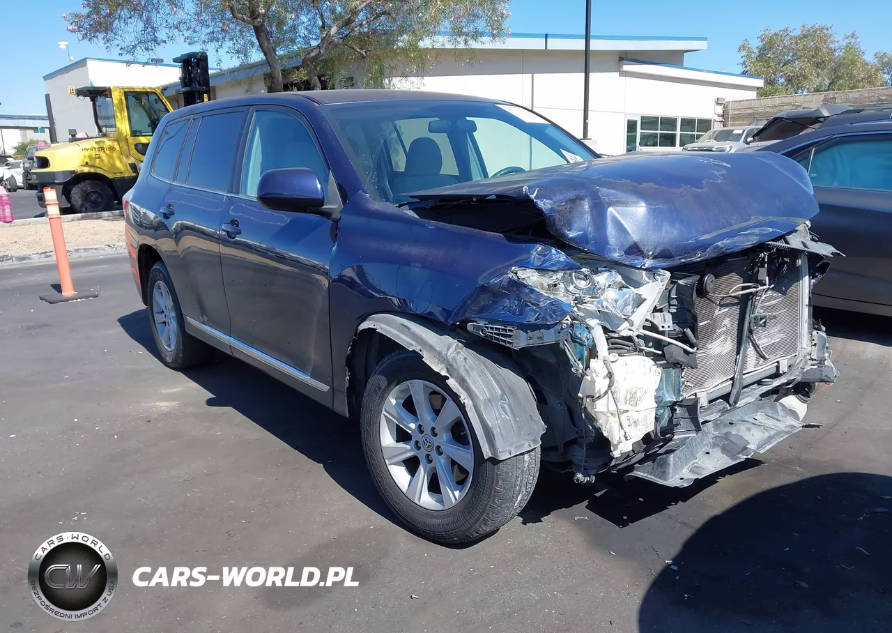 2013 Toyota Highlander Base V6 – zdjęcie 1 z 18