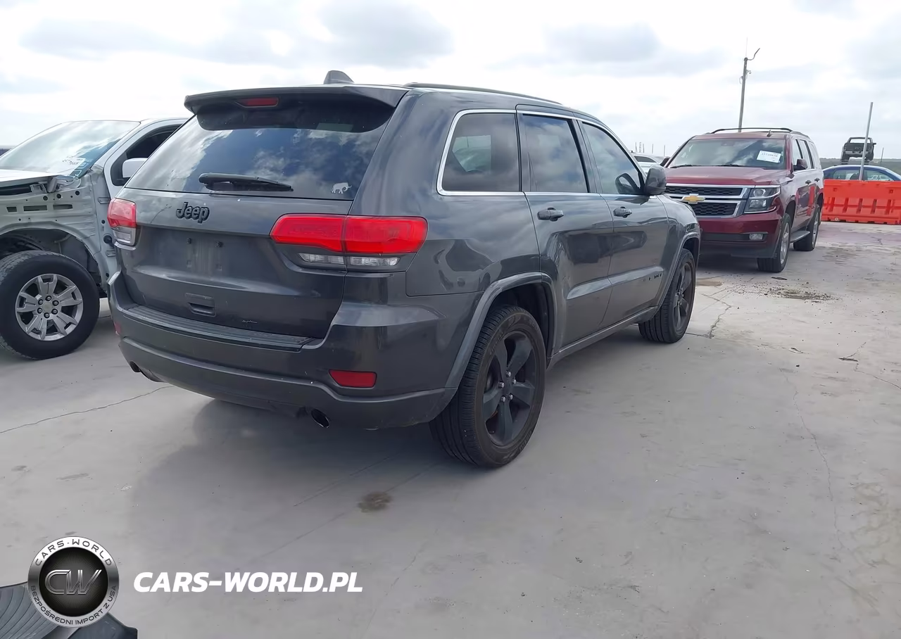 2015 Jeep Grand Cherokee Altitude VIN:1C4RJEAG0FC634784 - 4