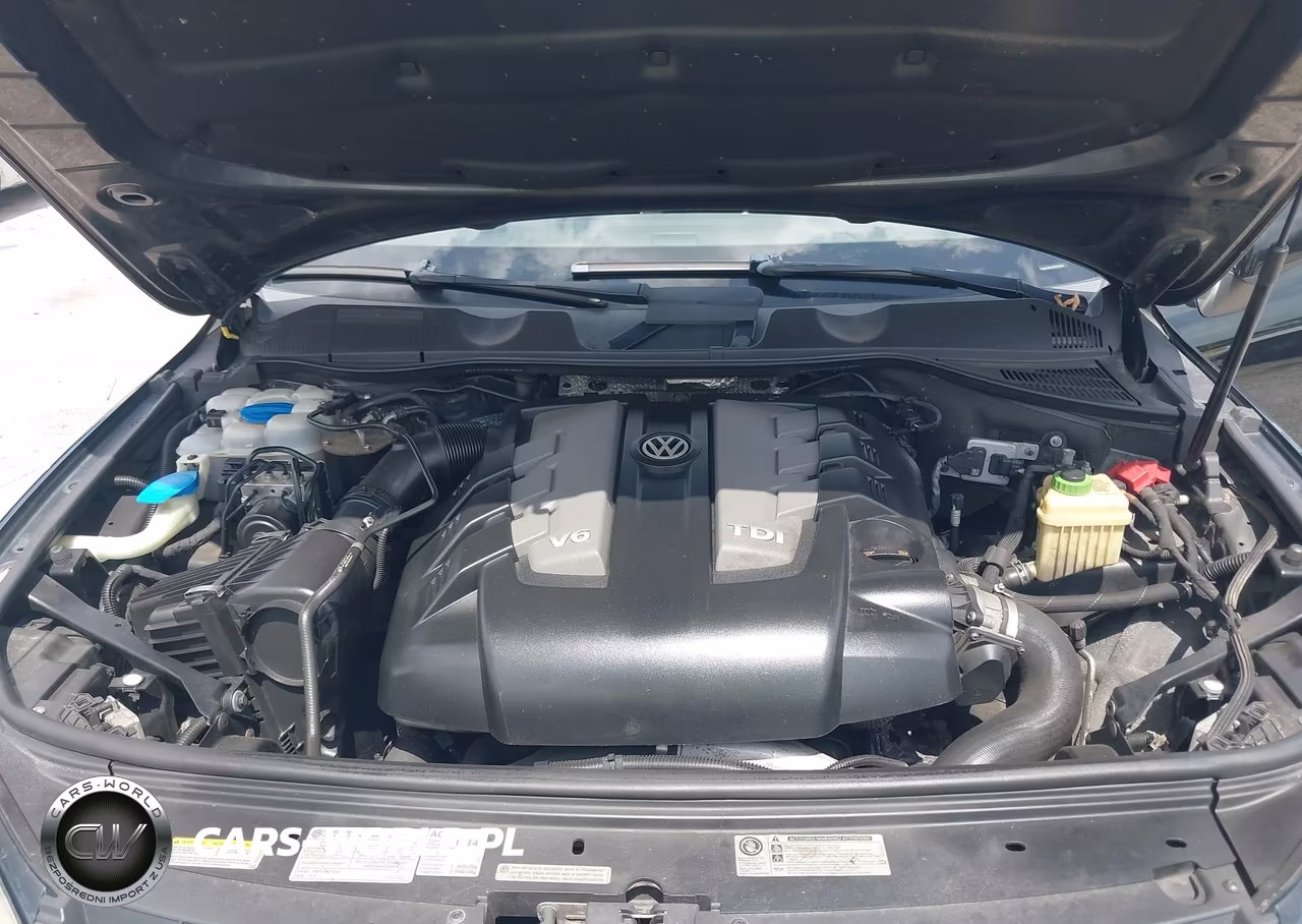 2013 Volkswagen Touareg Tdi Executive VIN:WVGEP9BP3DD004506 - 10