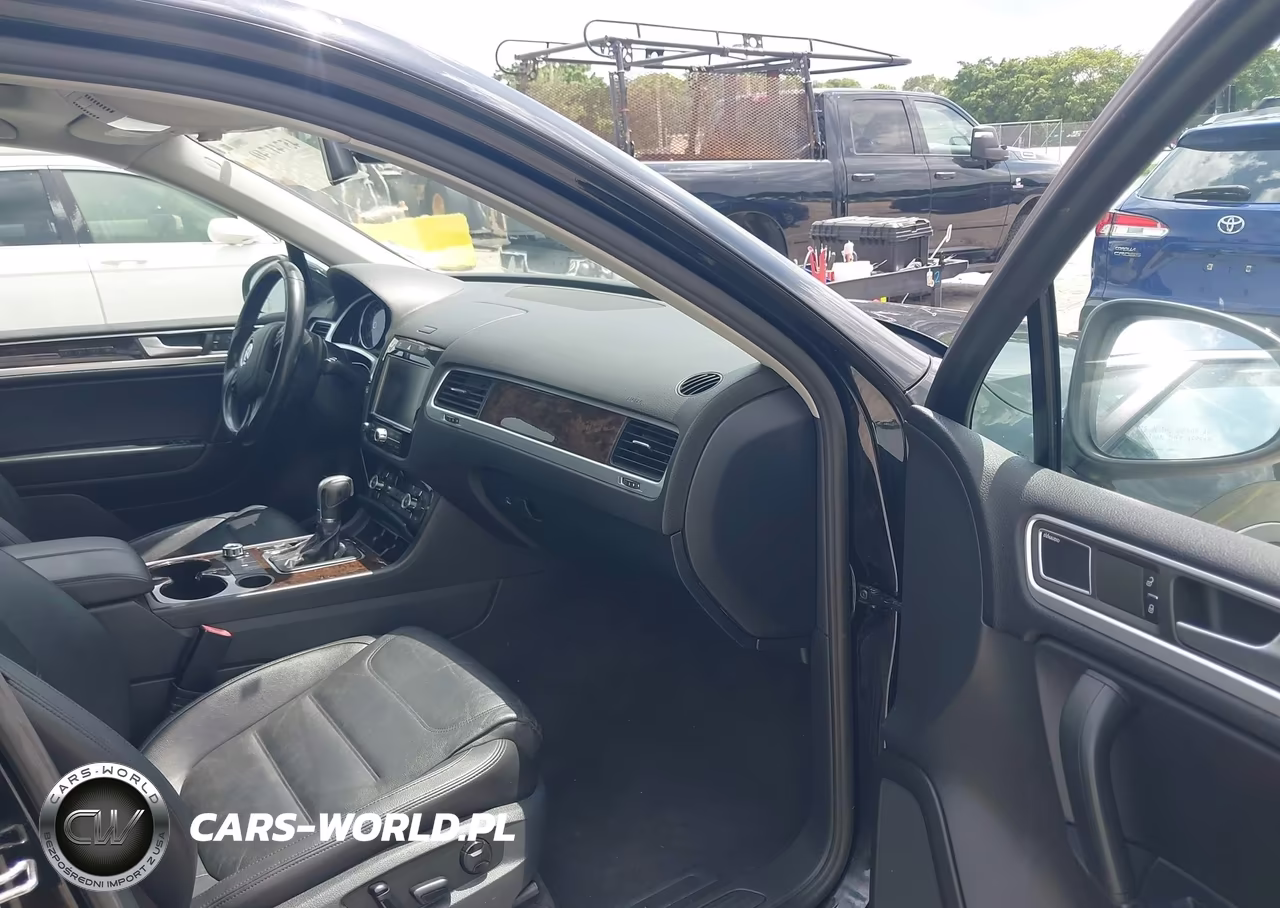 2013 Volkswagen Touareg Tdi Executive VIN:WVGEP9BP3DD004506 - 5