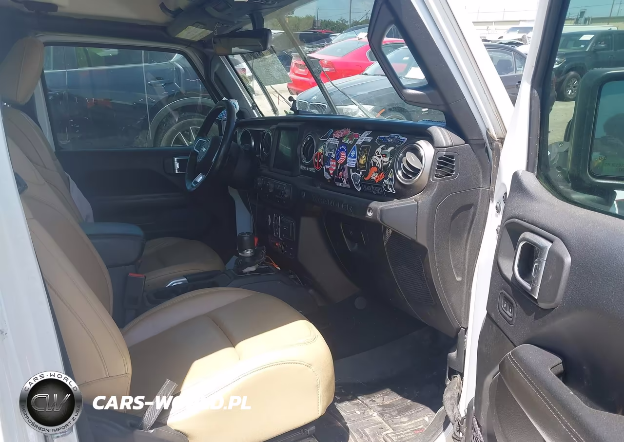 2019 Jeep Wrangler Unlimited Rubicon 4X4 VIN:1C4HJXFN5KW508587 - 5