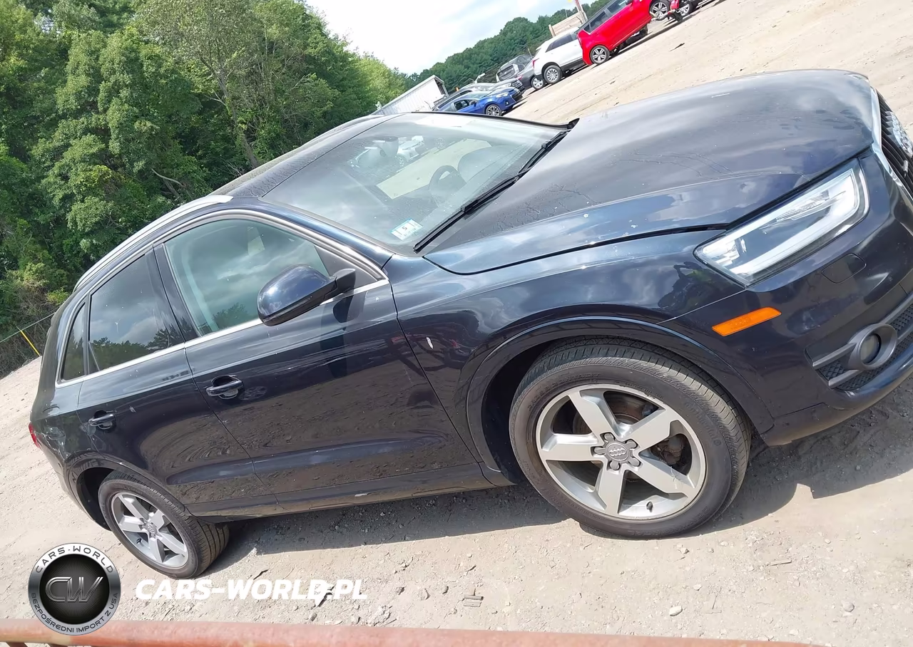 2015 Audi Q3 2.0T Premium Plus VIN:WA1EFCFS2FR004743 - 13