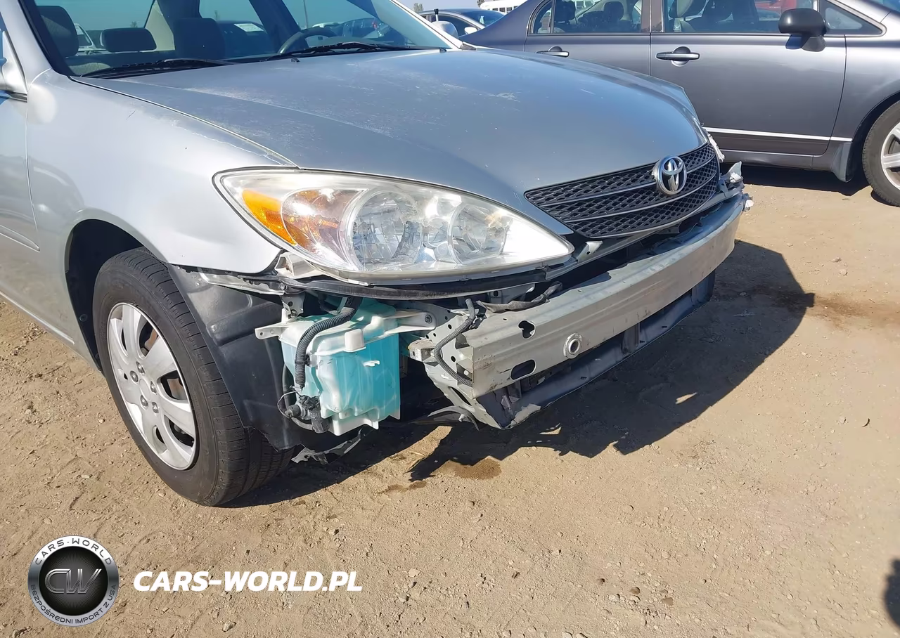 2002 Toyota Camry Le VIN:JTDBE32K120135467 - 14