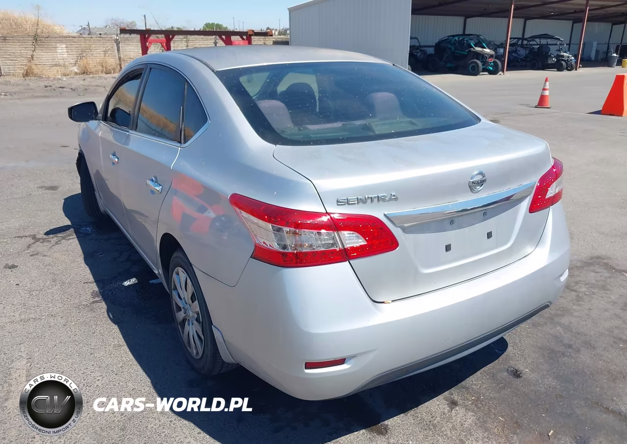 2015 Nissan Sentra S VIN:3N1AB7AP3FY333409 - 3