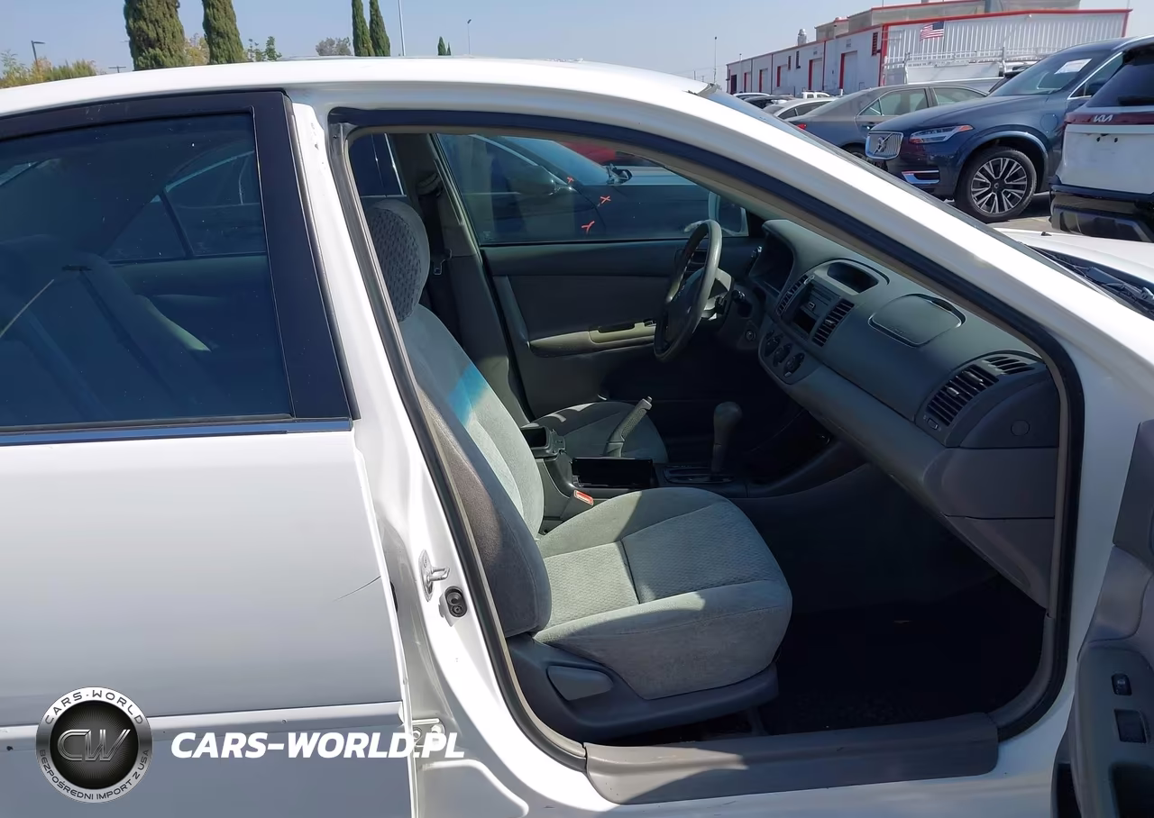 2003 Toyota Camry Le VIN:4T1BE32K23U244591 - 5