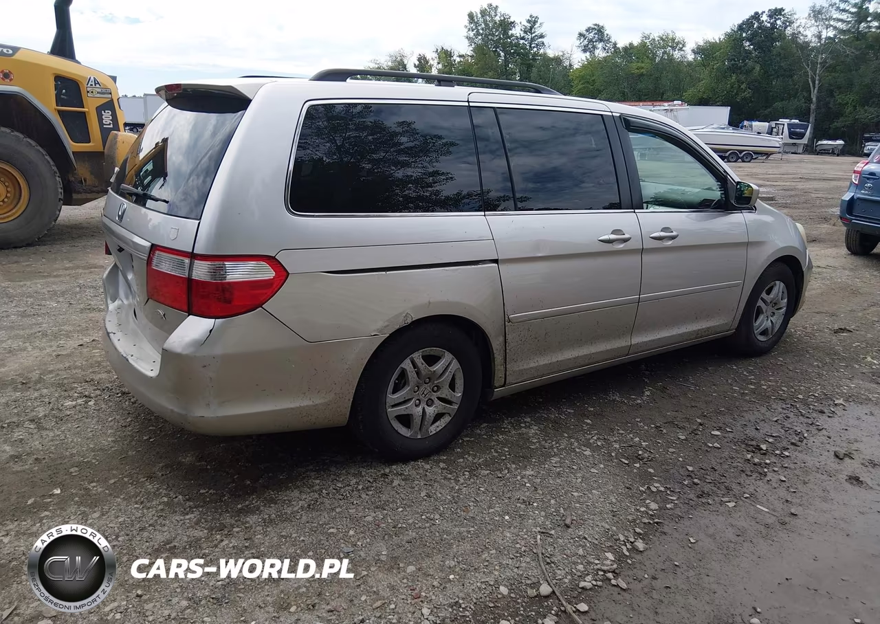 2007 Honda Odyssey Ex VIN:5FNRL38427B127657 - 4
