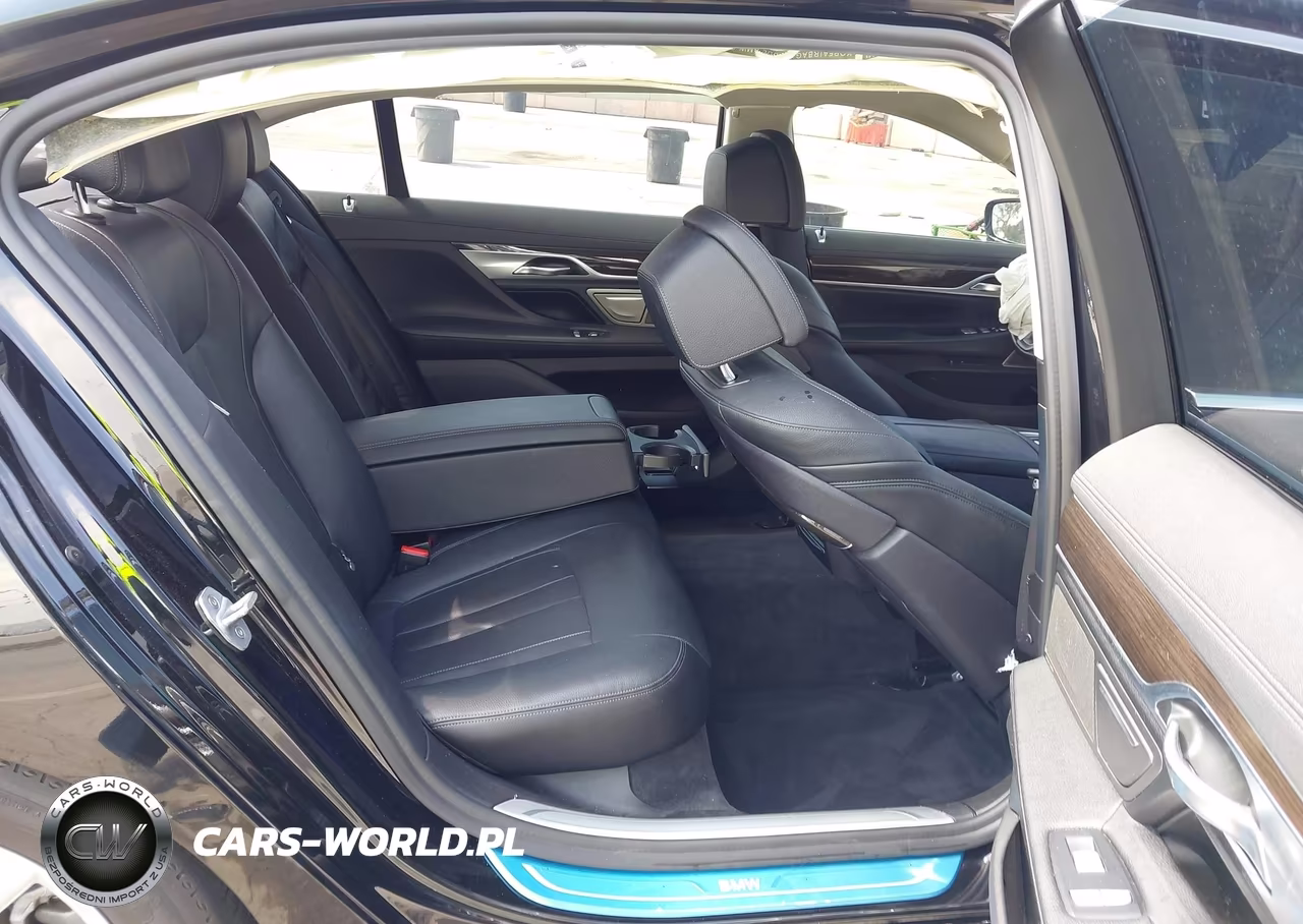 2020 BMW 740I VIN:WBA7T2C02LGL17123 - 8