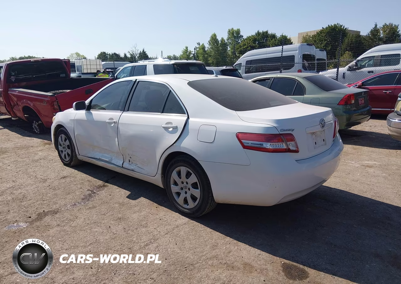 2010 Toyota Camry Le VIN:4T1BF3EK2AU545447 - 3