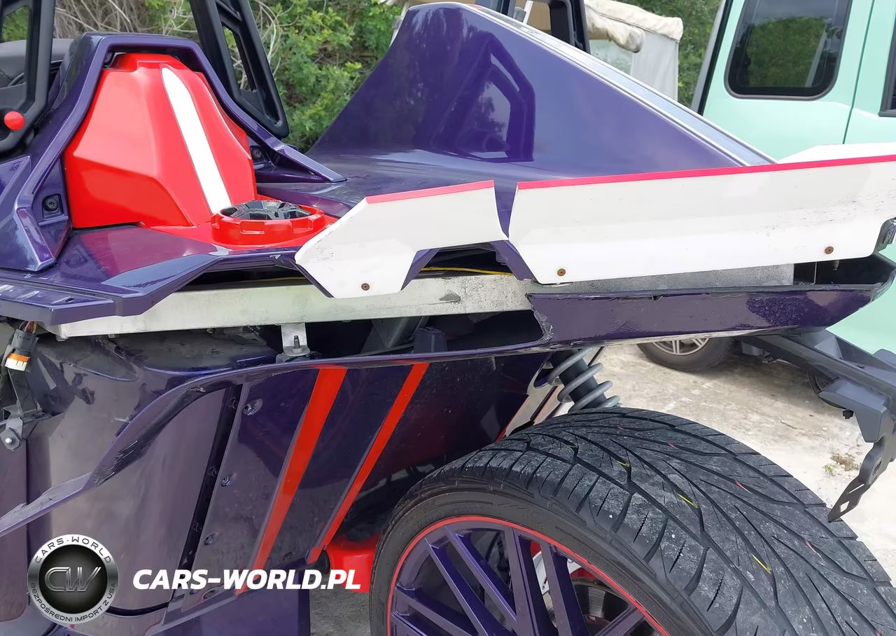 2020 Polaris Slingshot R VIN:57XAARGB6L8138068 - 12