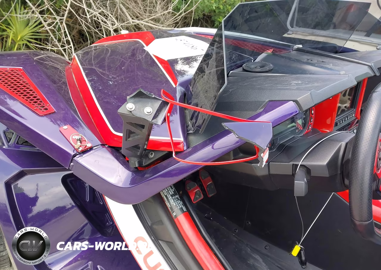 2020 Polaris Slingshot R VIN:57XAARGB6L8138068 - 14