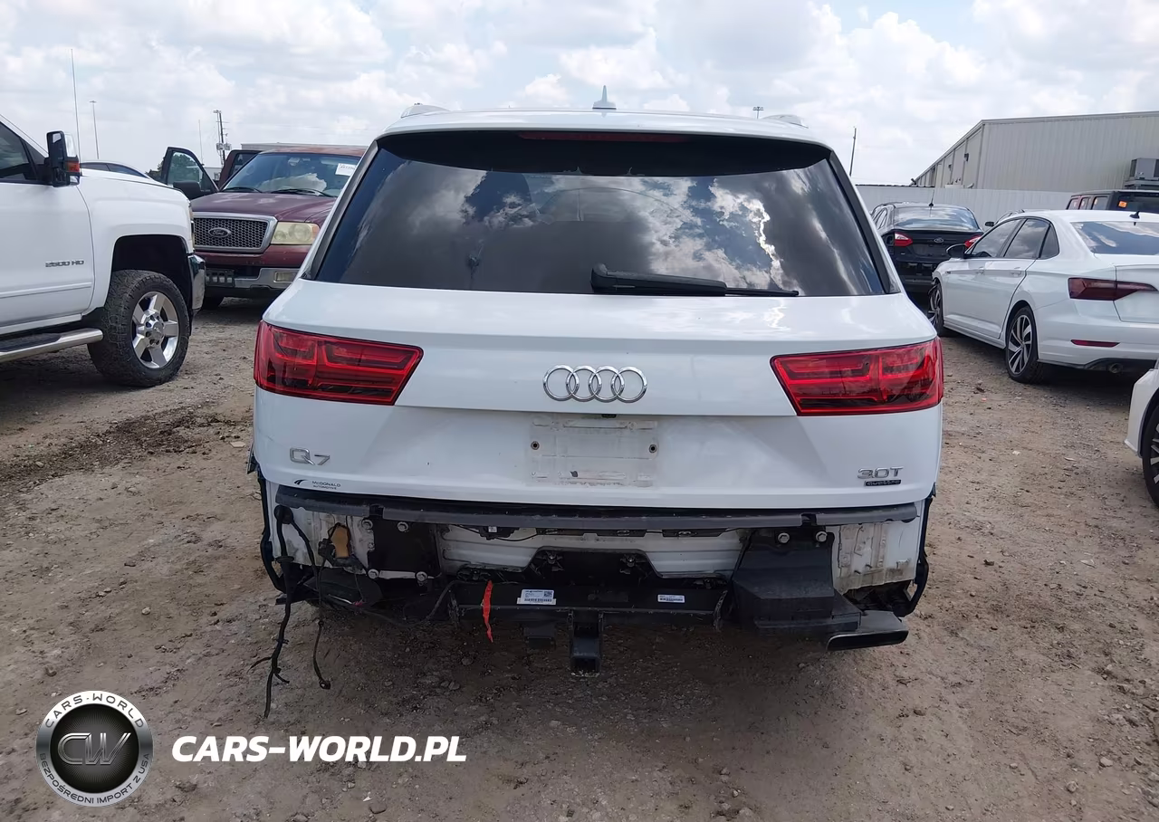 2018 Audi Q7 3.0T Premium VIN:WA1LAAF74JD046696 - 17